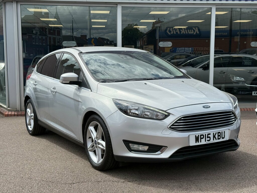 Ford Focus 1.5 Tdci Zetec S Euro 6 Ss White #1