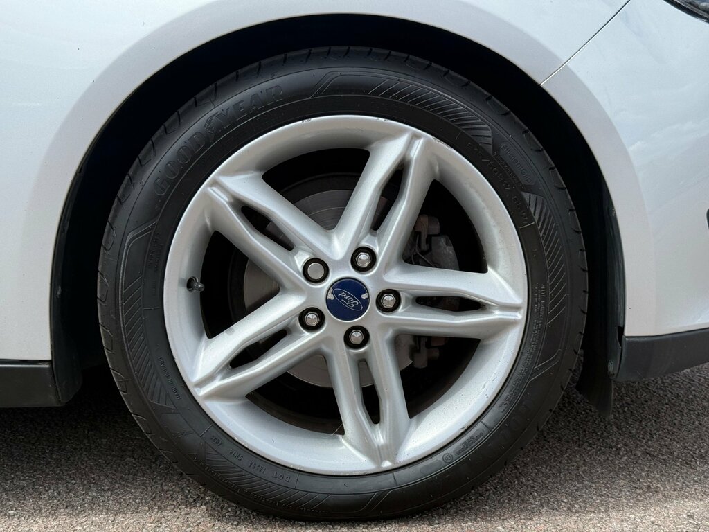 Ford Focus 1.5 Tdci Zetec S Euro 6 Ss White #3