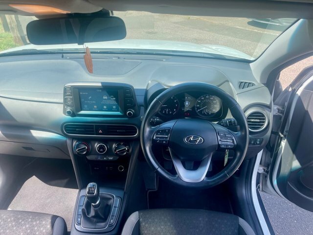 Hyundai Kona Suv WF18LPN White #5