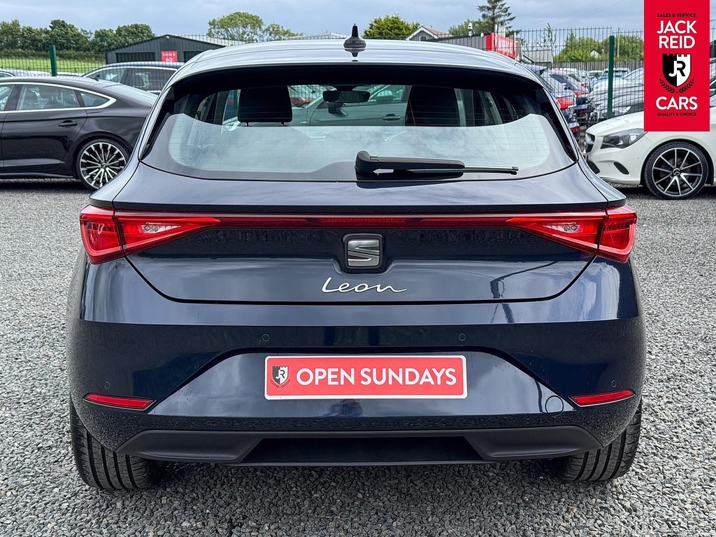 Seat Leon Hatchback XGZ2991 Blue #3