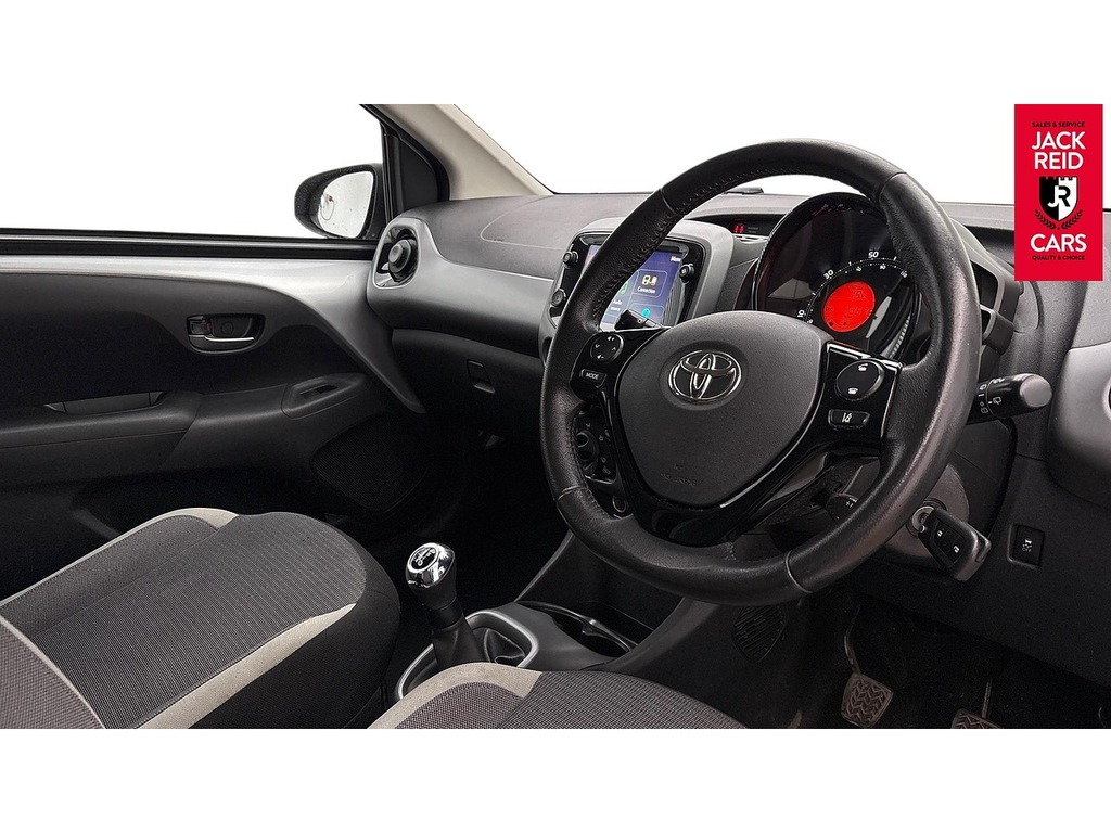 Toyota Aygo Hatchback Silver #3