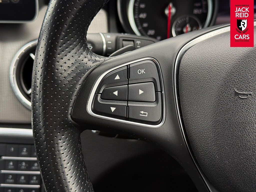 Mercedes-Benz CLA Class 1.6L Cla 180 Sport 121 Bhp White #10