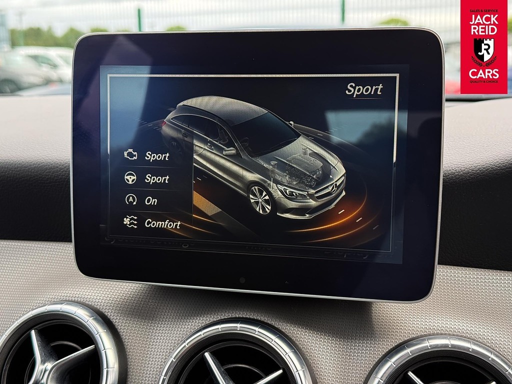 Mercedes-Benz CLA Class 1.6L Cla 180 Sport 121 Bhp White #18