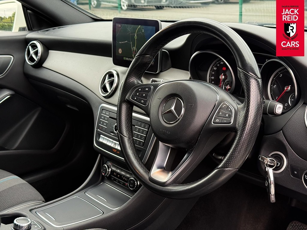 Mercedes-Benz CLA Class 1.6L Cla 180 Sport 121 Bhp White #9