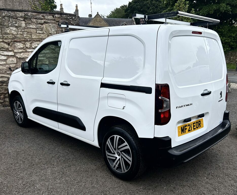 Peugeot Partner 1.5 Bluehdi White #4