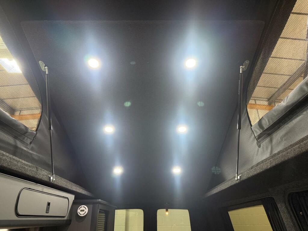 Volkswagen Transporter 2024 2.0 Tdi T32 Startline Kombi Double Cab Di Grey #40