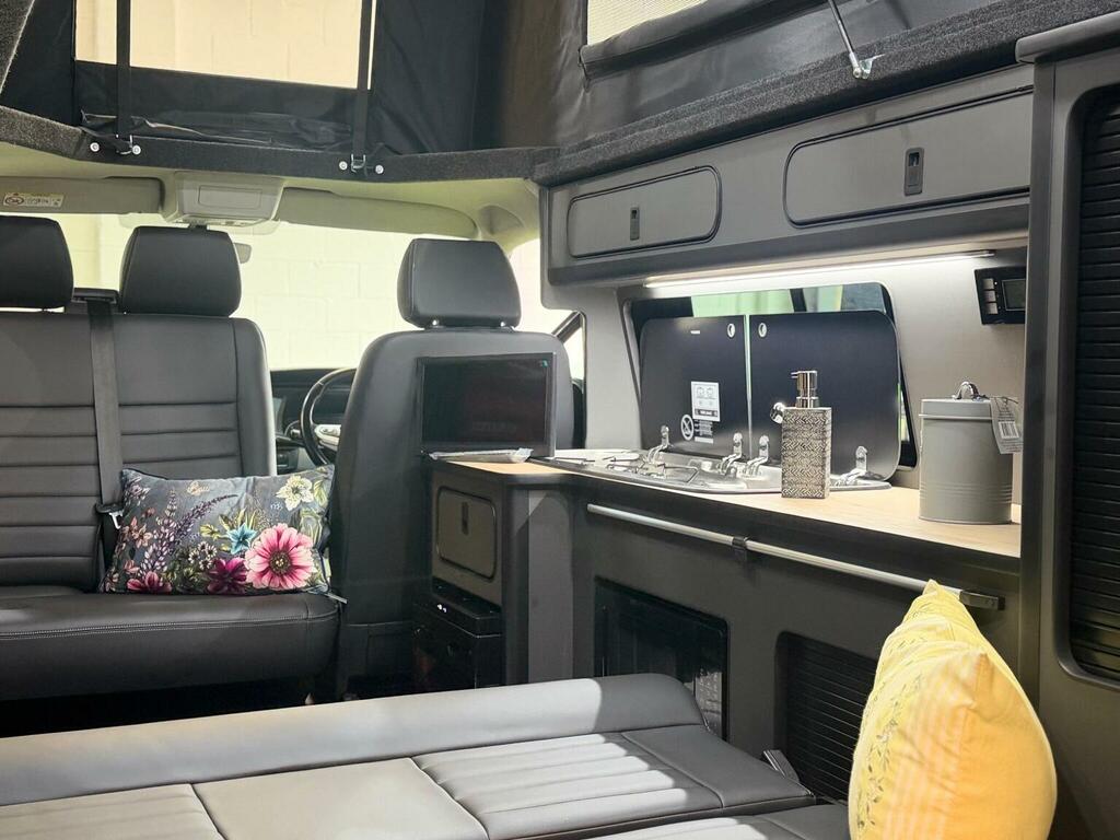 Volkswagen Transporter 2024 2.0 Tdi T32 Startline Kombi Double Cab Di Grey #8