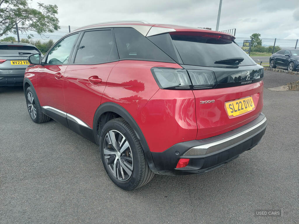 Peugeot 3008 1.5 Bluehdi Allure Premium Red #4