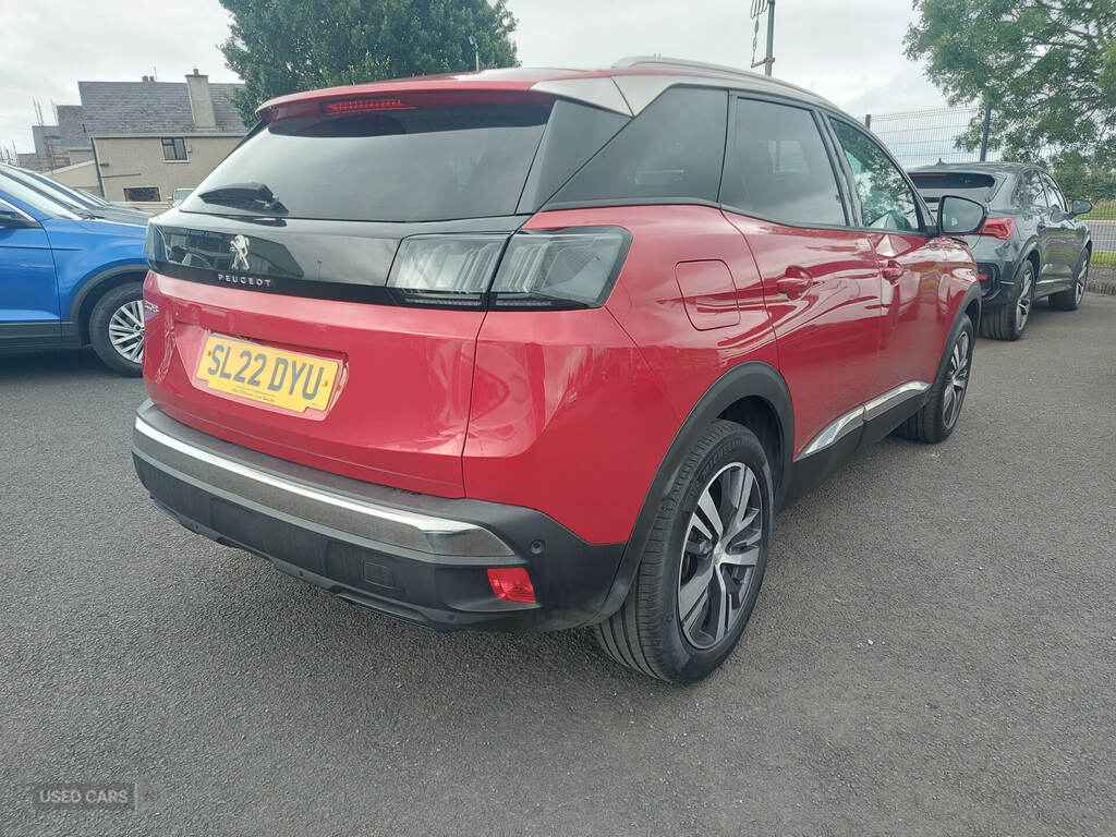 Peugeot 3008 1.5 Bluehdi Allure Premium Red #3