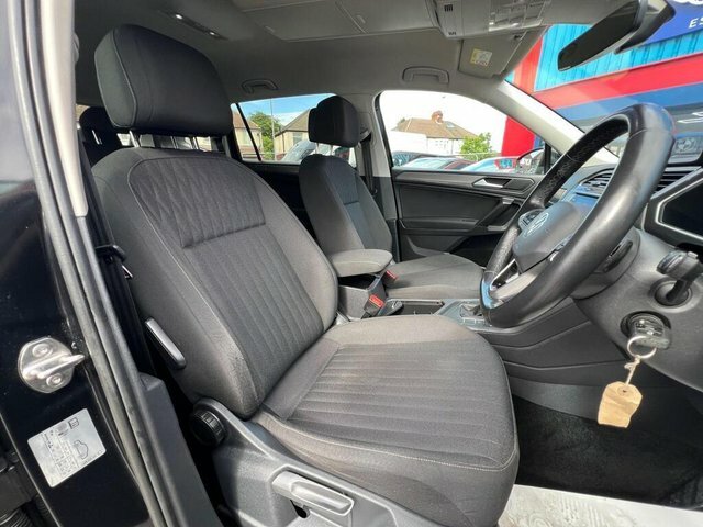 Volkswagen Tiguan Allspace 2022 1.5 Tsi Life Dsg Euro 6 Ss Grey #4