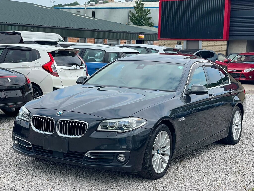 BMW 5 Series 528I Se Saloon 245 Ps Beige #4