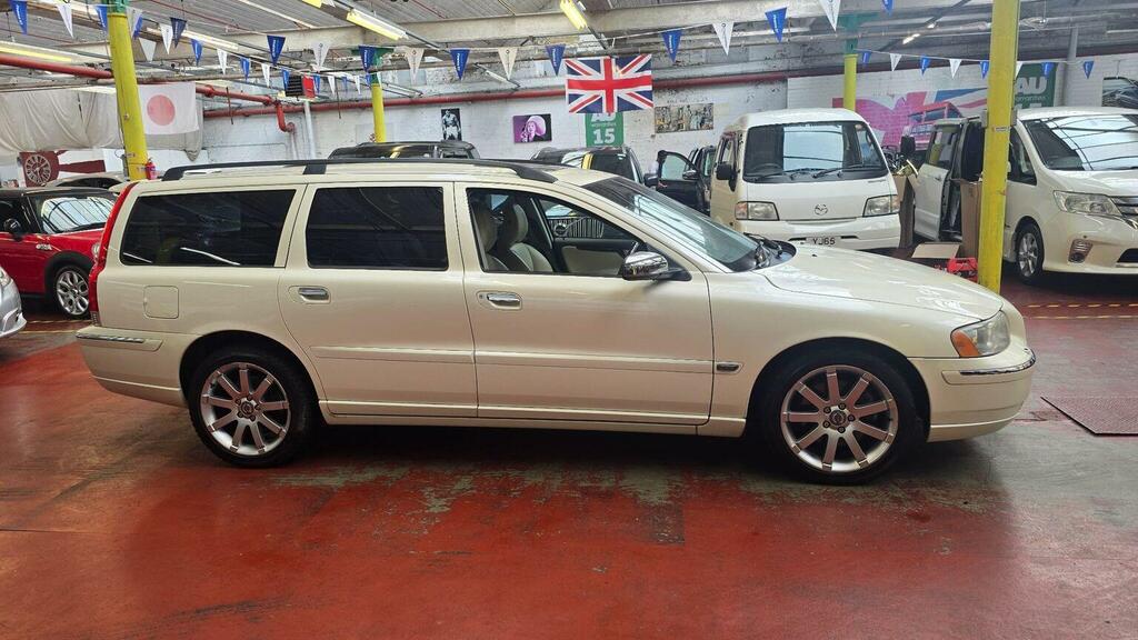Volvo V70 2.4 Se Uk Car New Cambelt 60,86 Blue #34