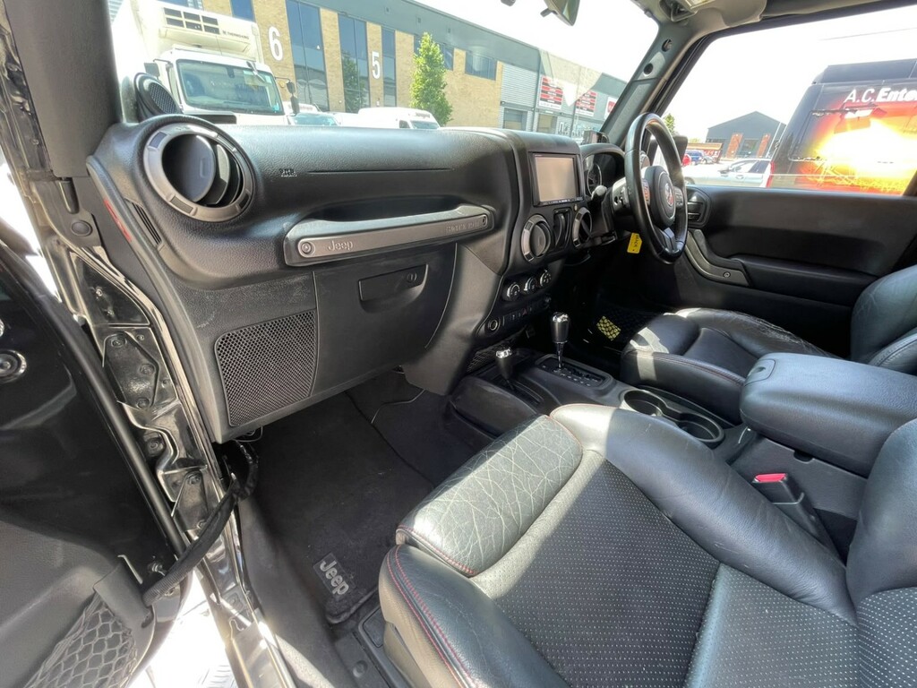 Jeep Wrangler Suv 2.8 Crd Sahara 4Wd Euro 5 201111 Silver #49