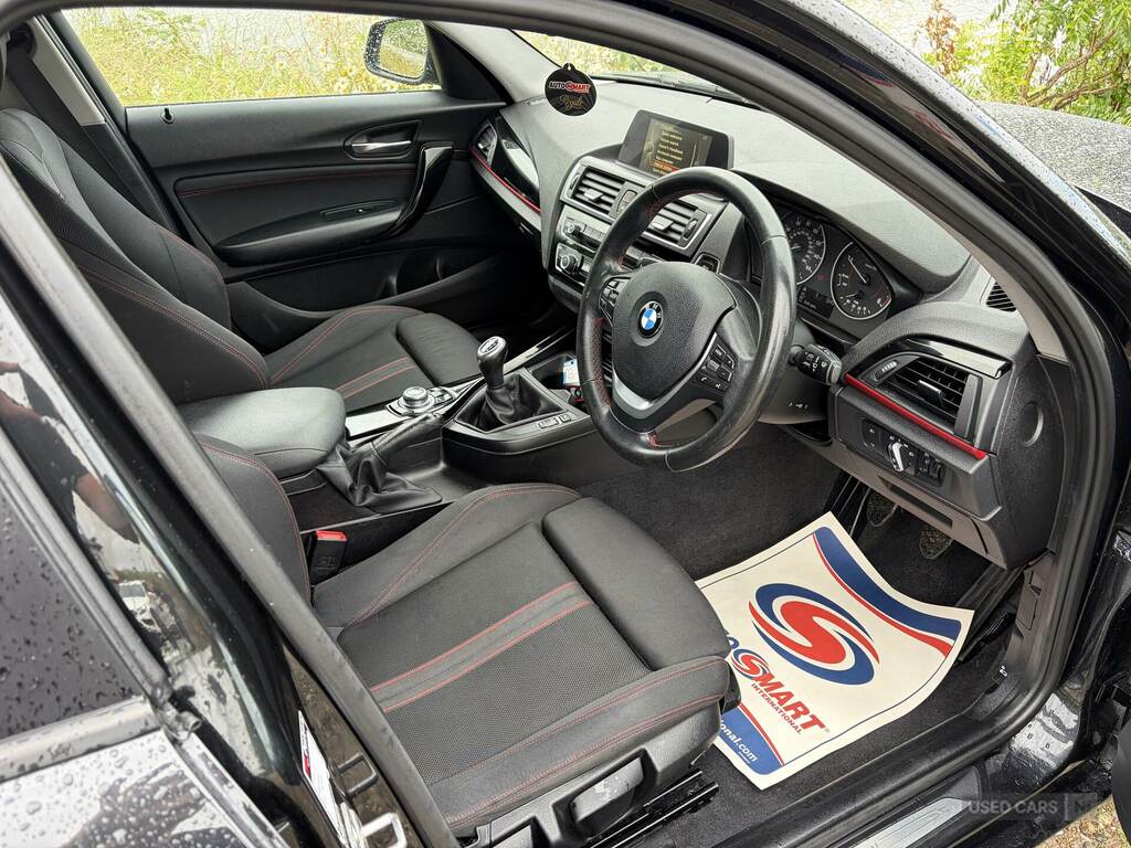 BMW 1 Series 116D Sport Black #6