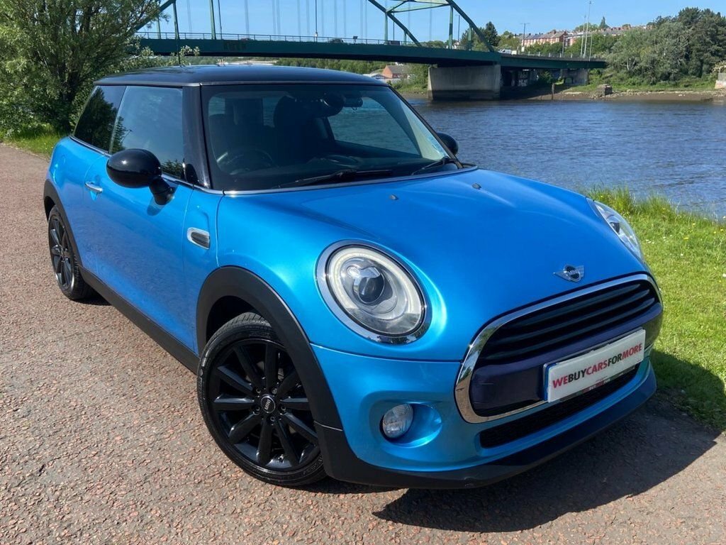 Mini Hatch 1.5L Cooper D Blue
