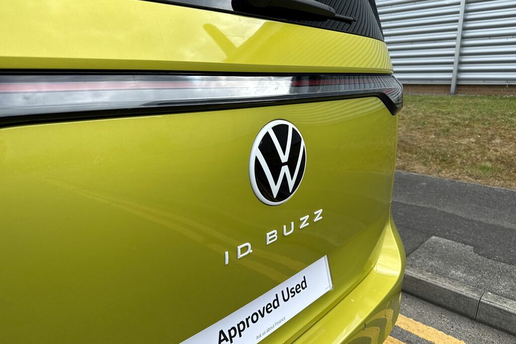 Volkswagen ID.Buzz Pro 86Kwh Gtx Mpv 4Motion Lwb 6 Red #33