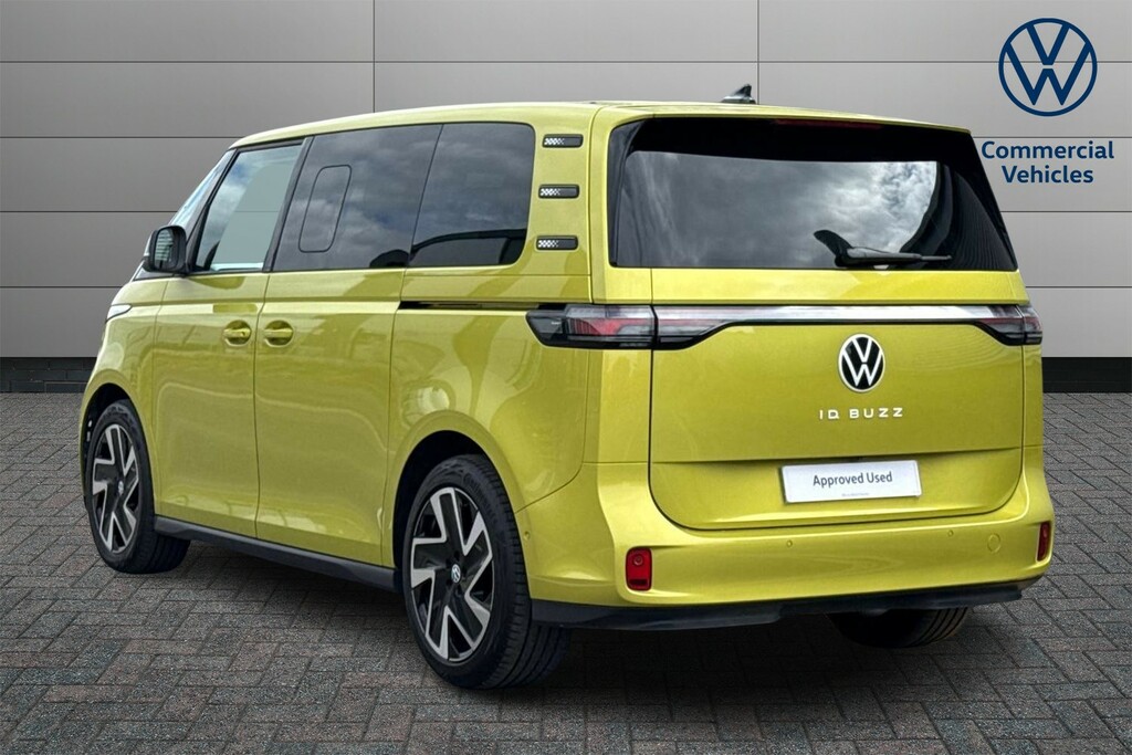 Volkswagen ID.Buzz Pro 86Kwh Gtx Mpv 4Motion Lwb 6 Red #3