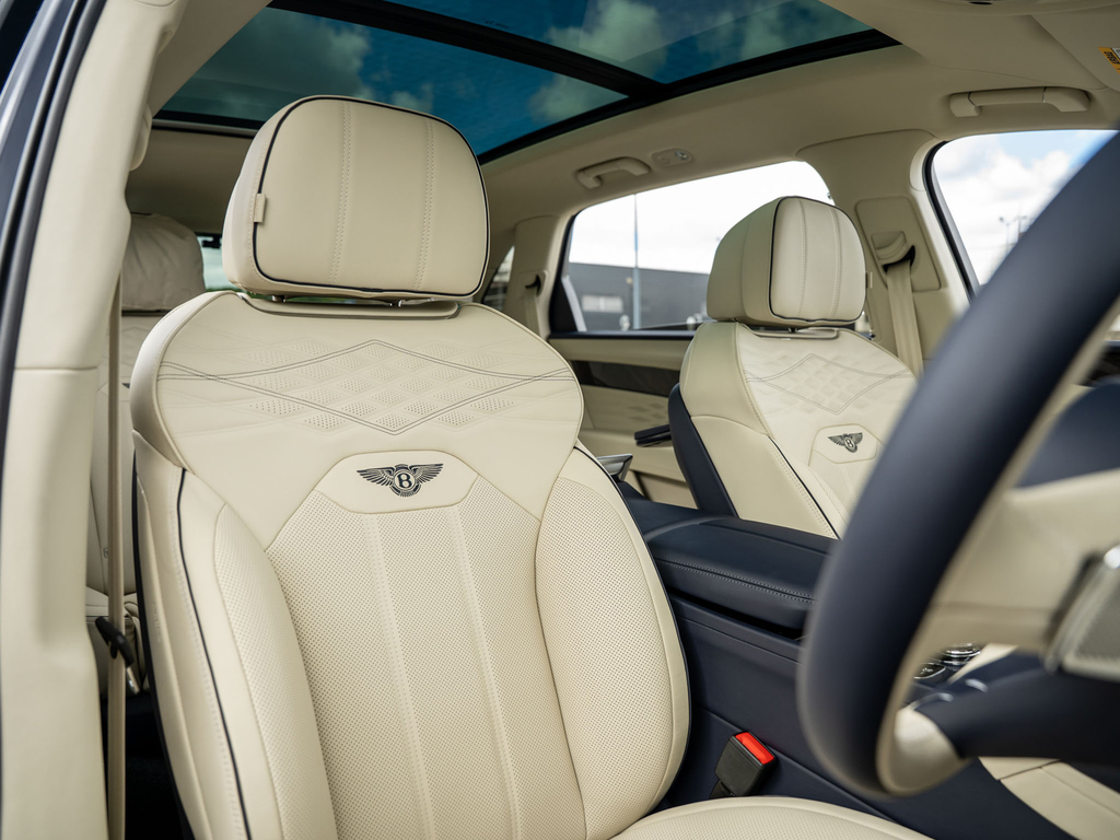 Bentley Bentayga 4.0 V8 Speed Suv 4Wd Euro 6 Ss YJ26ZRD Silver #19