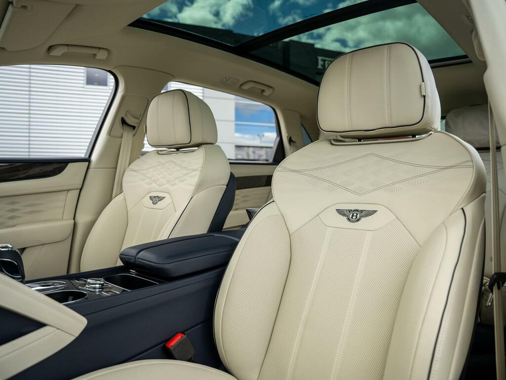 Bentley Bentayga 4.0 V8 Speed Suv 4Wd Euro 6 Ss YJ26ZRD Silver #24