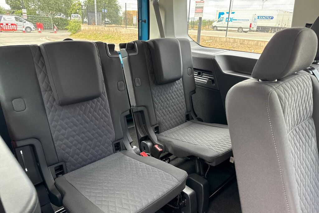 Volkswagen Caddy Maxi Life 2.0 Tdi 122 Life Dsg Grey #8