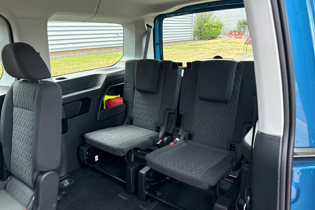 Volkswagen Caddy Maxi Life 2.0 Tdi 122 Life Dsg Grey #9