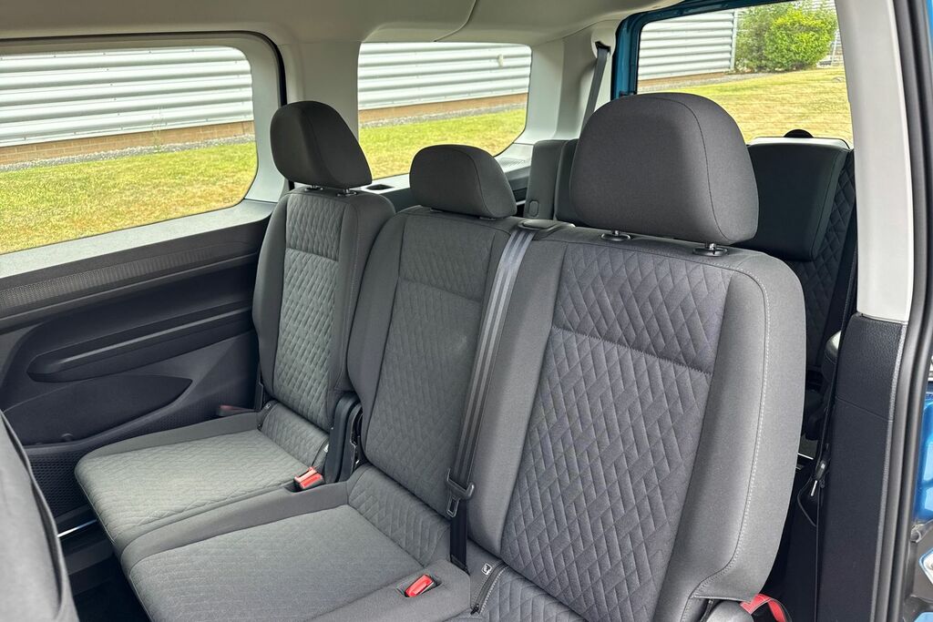 Volkswagen Caddy Maxi Life 2.0 Tdi 122 Life Dsg Grey #3