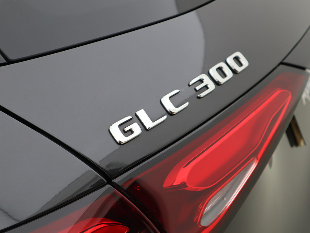 Mercedes-Benz GLC Class 2.0 Glc220dh Mhev Amg Line Premium Suv Diese White #24