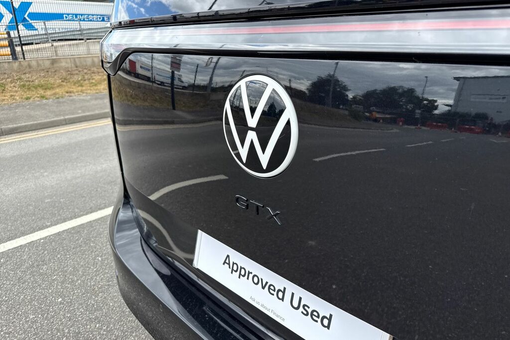 Volkswagen ID.Buzz 250Kw Gtx Pro 86Kwh 4Motion Lwb 7 Seat Red #27