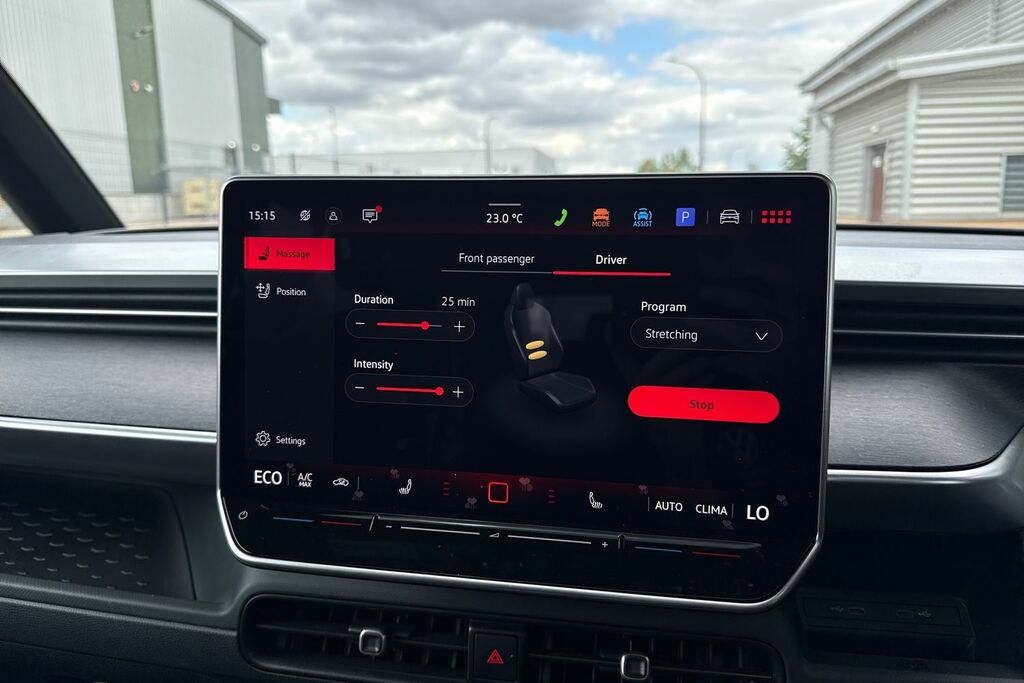 Volkswagen ID.Buzz 250Kw Gtx Pro 86Kwh 4Motion Lwb 7 Seat Red #36