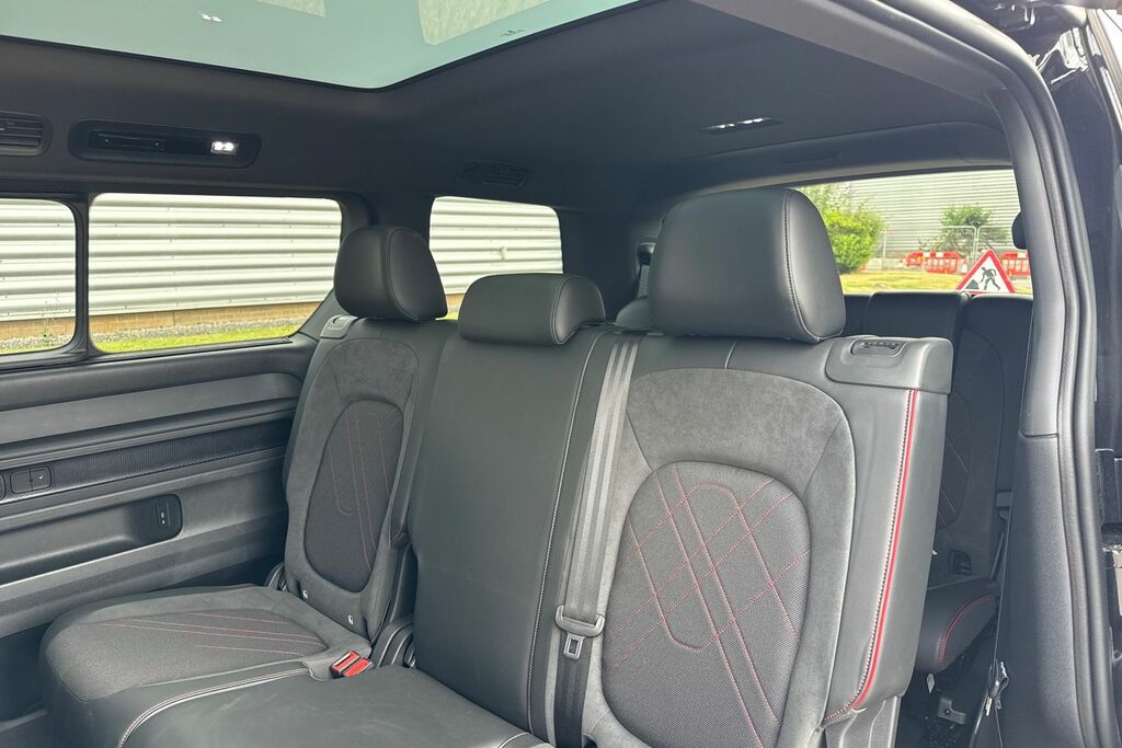 Volkswagen ID.Buzz 250Kw Gtx Pro 86Kwh 4Motion Lwb 7 Seat Red #9