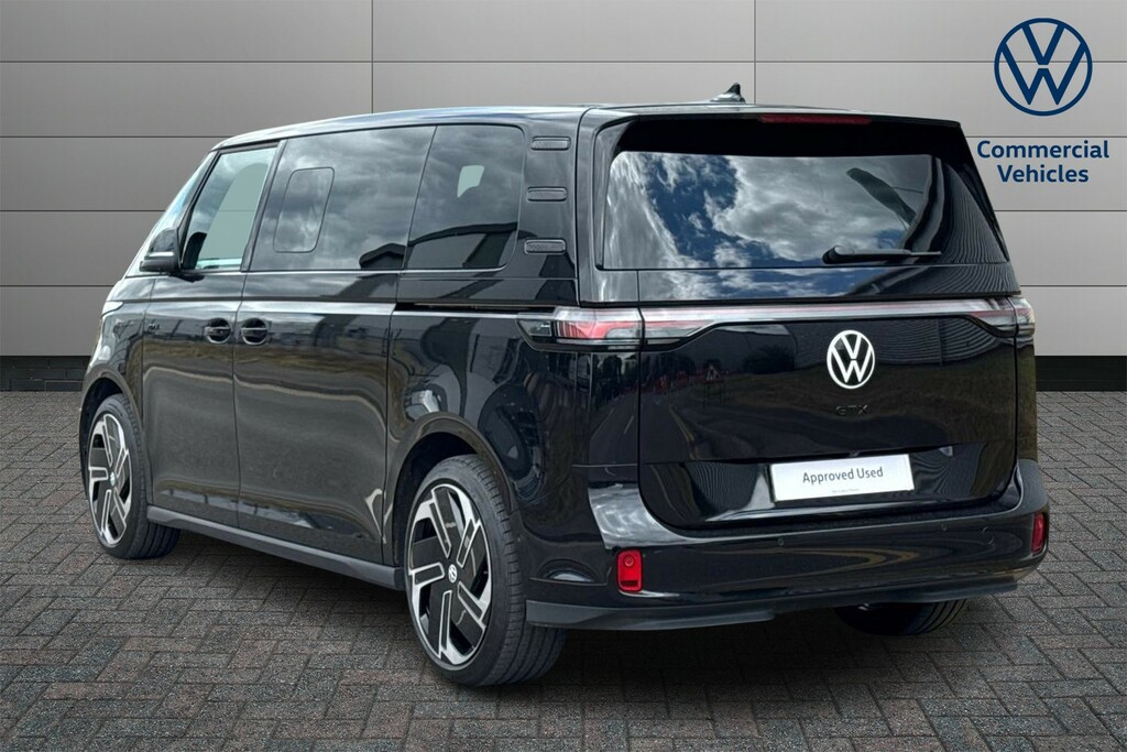 Volkswagen ID.Buzz 250Kw Gtx Pro 86Kwh 4Motion Lwb 7 Seat Red #3