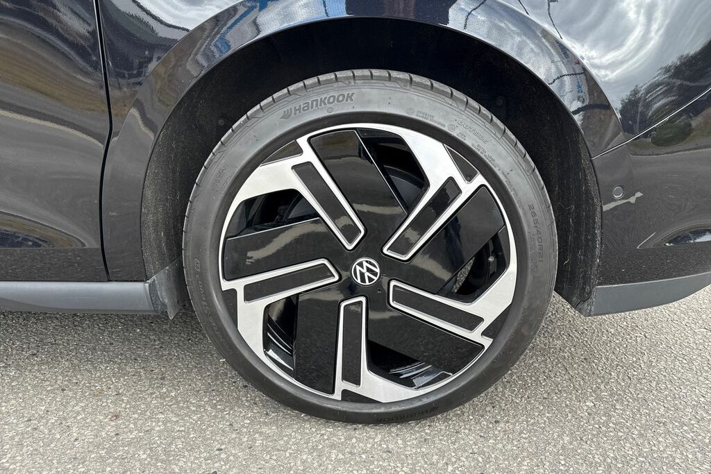 Volkswagen ID.Buzz 250Kw Gtx Pro 86Kwh 4Motion Lwb 7 Seat Red #29