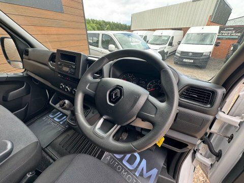 Renault Master 2.3 Dci Business Lwb Med Roof 135Bhp Air Con De  #19