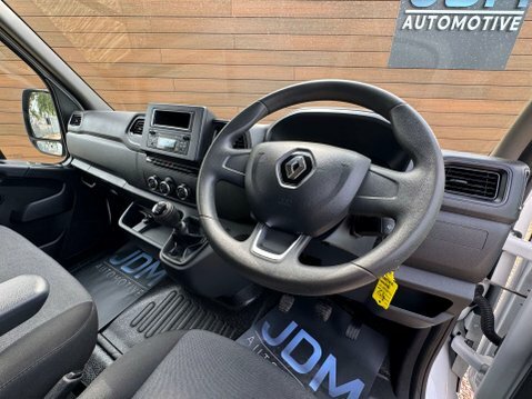Renault Master 2.3 Dci Business Lwb Med Roof 135Bhp Air Con De  #46