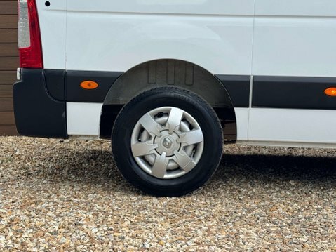 Renault Master 2.3 Dci Business Lwb Med Roof 135Bhp Air Con De  #37
