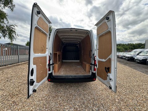 Renault Master 2.3 Dci Business Lwb Med Roof 135Bhp Air Con De  #30