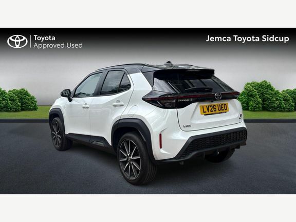 Toyota Yaris Cross Gr Sport Fwd LV26UEO White #4