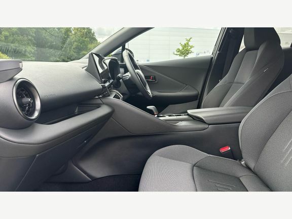 Toyota C-Hr Design 1.8 Fwd Hv, Bi-tone White #5