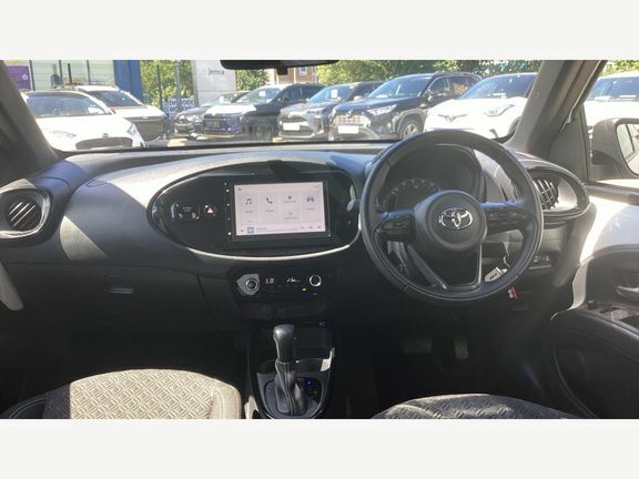 Toyota Aygo X Edge Auto White #6