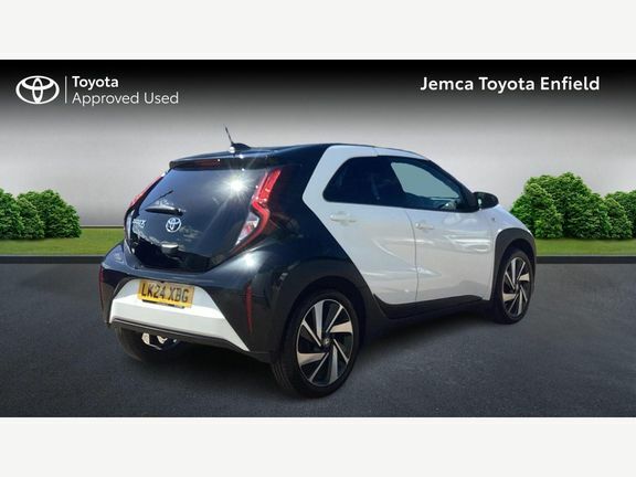 Toyota Aygo X Edge Auto White #2