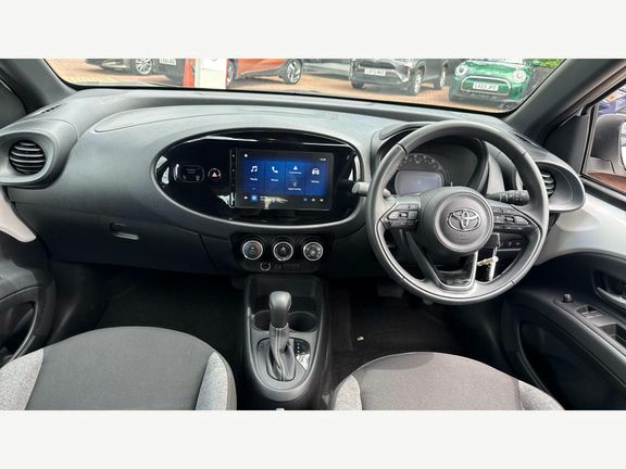 Toyota Aygo X Pure Automatic White #6