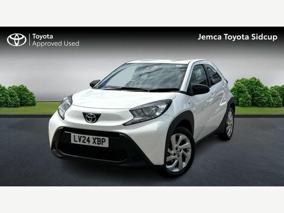 Toyota Aygo X Pure Automatic White #3