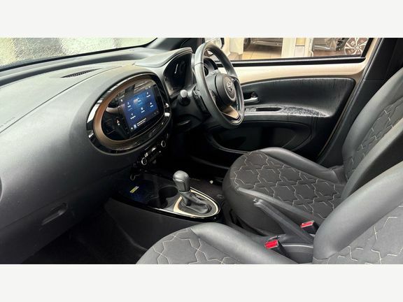 Toyota Aygo X Exclusive Automatic Beige #5