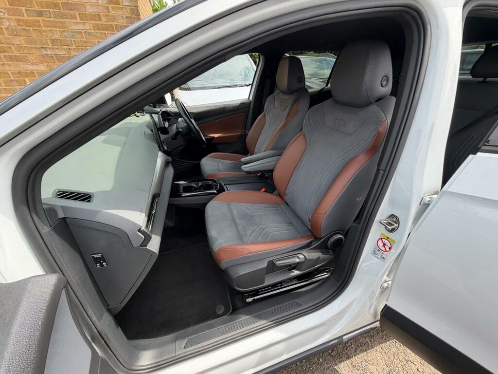 Volkswagen ID.4 Pure 52Kwh Life Suv 148 Ps Grey #35
