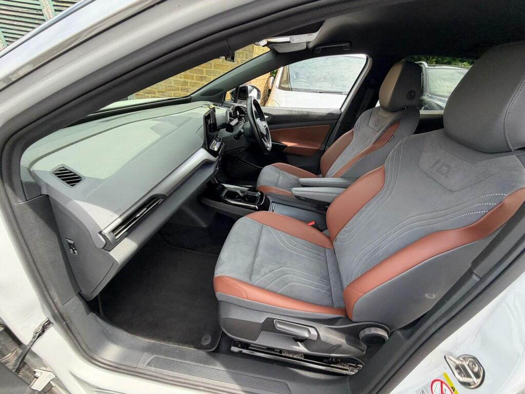 Volkswagen ID.4 Pure 52Kwh Life Suv 148 Ps Grey #37