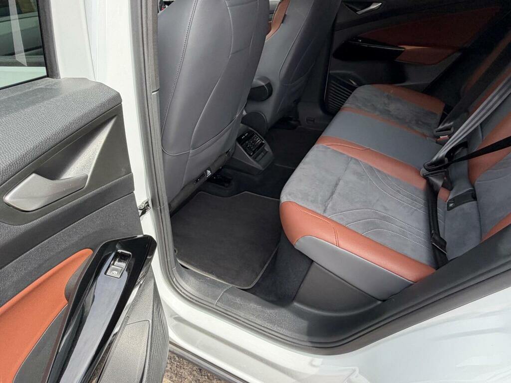 Volkswagen ID.4 Pure 52Kwh Life Suv 148 Ps Grey #42