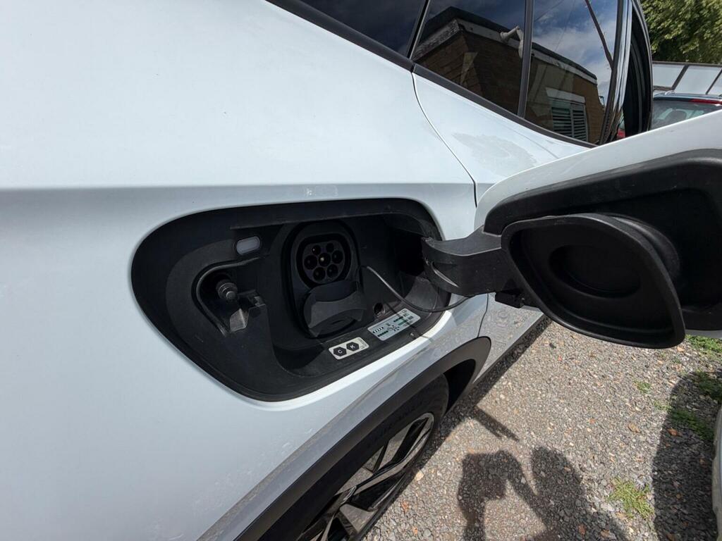 Volkswagen ID.4 Pure 52Kwh Life Suv 148 Ps Grey #53