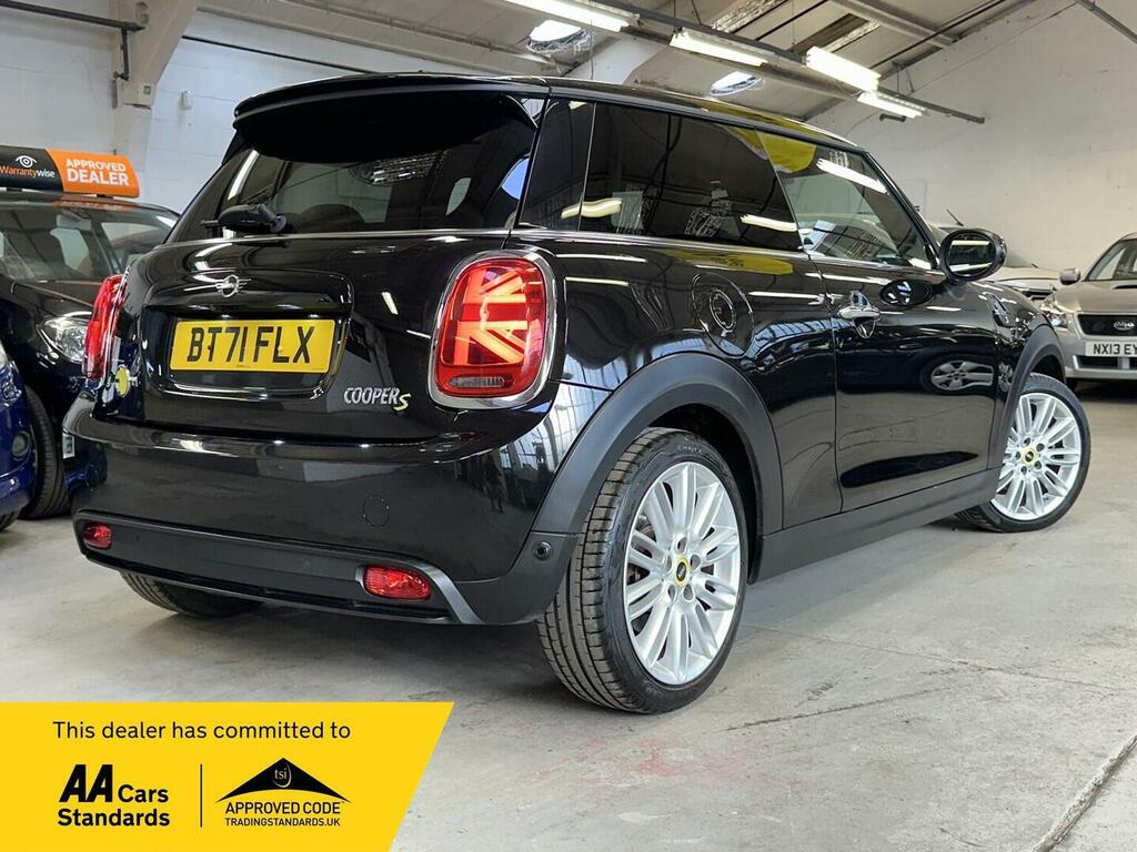 Mini Electric Hatchback Cooper Se 32.6Kwh Level 2 2021 Black #4