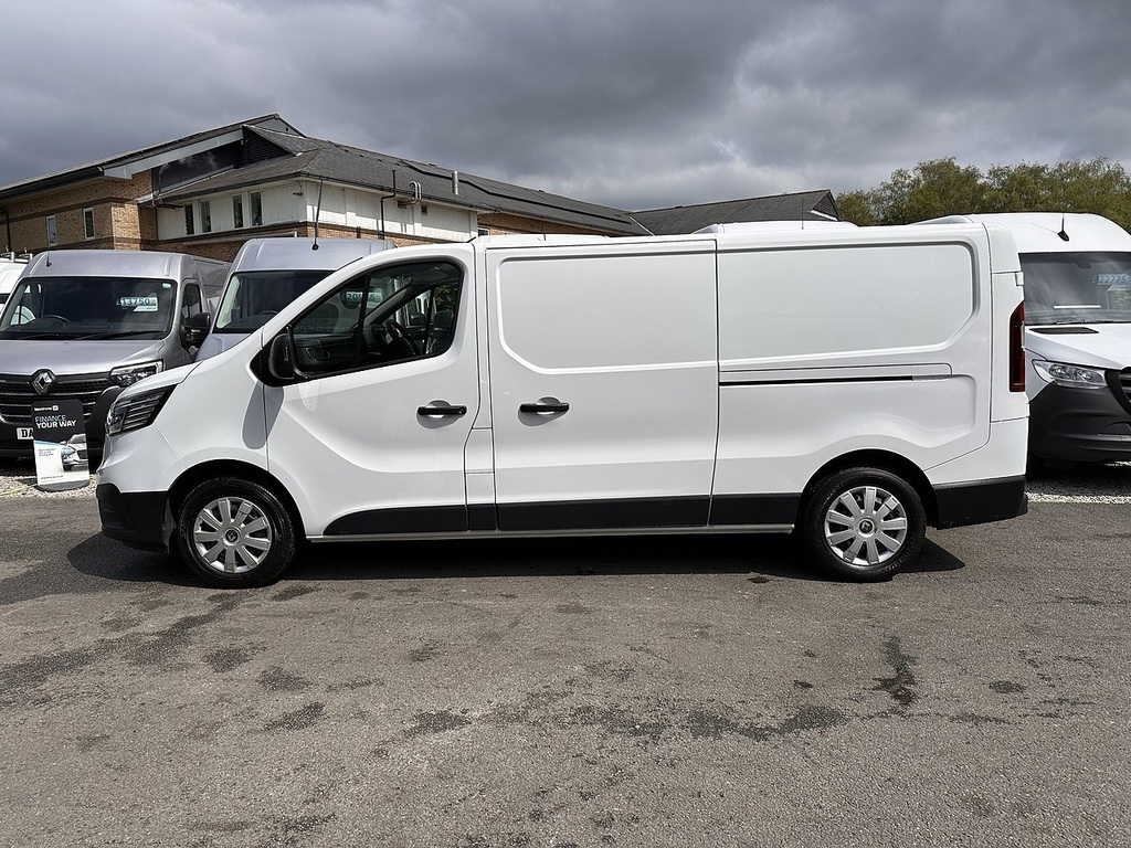 Renault Trafic Dci Blue Ll30 Business L2h1 Euro 6 150Ps Ac 2022 White #5