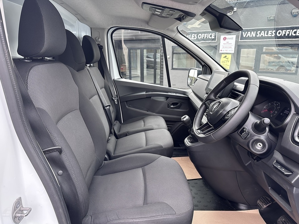 Renault Trafic Dci Blue Ll30 Advance L2h1 Euro 6 130Ps Ac 2023 U White #2